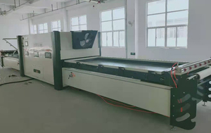 Pressa a Membrana Sottovuoto Automatica 1325 per Lavorazione del Legno, Macchina per Pressatura Termica a Membrana Sottovuoto per Armadi e Porte in MDF - Product Image 4