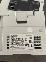 Controlador PLC Serie FX5U-32MT/ES FX5U, 16DI 16DO, Salida de Transistor, AC100-240V, Ethernet Integrado, RS485, Unidad Principal de Control Industrial