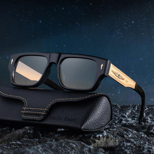 Polo Haus Lunettes de soleil carrées pour hommes, en plastique noir et métal, UV400, polarisées, classe 2, avec étui - Product Image 1