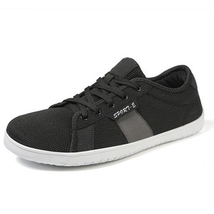 Chaussures décontractées en maille respirante minimaliste pour l'extérieur Baskets à la mode pour hommes et femmes pour les saisons printemps été automne - Product Image 1
