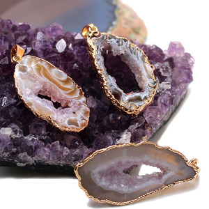 Agate naturelle Géode Pendentif Cristaux Pierres de Guérison Agate Rough Galvanoplastie Pendentif Collier DIY Bijoux Accessoires - Product Image 6