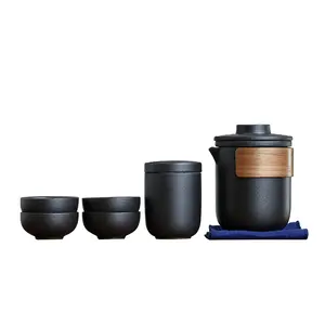 Портативный дорожный мини-чайник Gongfu Kungfu, керамический чайный набор с одним чайником и четырьмя чашками для дома и офиса