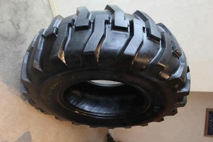 Neumático Industrial para Tractor de Gran Peso 16 9-28 16.9-30 - Product Image 5