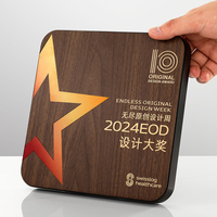 Venta al por mayor de fábrica: Placa de madera con impresión UV, accesorios metálicos personalizados, medalla, trofeo de madera, premio promocional de 20x20cm.
