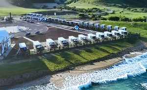 Base de Pontón Flotante, Mini Cabaña Prefabricada para Lago, Casa Cápsula Estilo Embarcación - Product Image 4