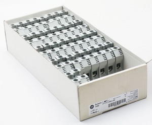 PLC 34x Bulletin <strong>1492</strong> <strong>1492</strong>-J35 Ser.A Terminal Block -Un- Warranty Product - Product Image 1