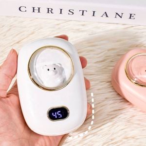 Novedades 2026: Sets de Regalo Portátiles con Calentador de Manos USB Recargable en Forma de Ositos, Mini Batería Externa de Silicona - Product Image 1
