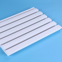 Panneaux de présentation rainurés en PVC écologique imperméable de 18 mm d'épaisseur, couleur personnalisée, design contemporain, faciles à nettoyer, longueur 4 pieds, pour centre commercial