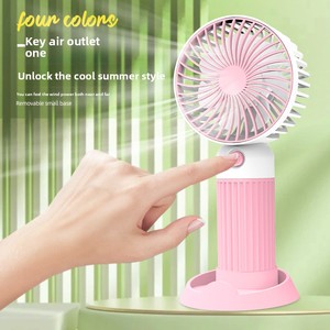 Mini ventilador de carga USB portátil recién llegado, ventilador pequeño de primera marcha personalizable para coche, Hotel, uso al aire libre, caja de plástico - Product Image 5