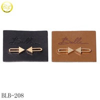 Etiquette en cuir avec logo gaufré personnalisé accessoire de couture de vêtement nom en métal étiquettes en Pu jeans patchs en cuir en métal pour vêtements de sport