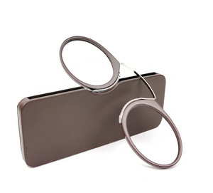 Lunettes de lecture pratiques format poche, mini-loupes nasales sans monture à clipser, légères en TR90 pour le voyage - Product Image 3