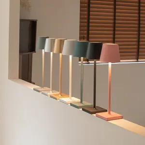 Moderne Bureau Home Decor Luxe Nachtverlichting Bedlampje Met Usb-Poort Oplaadbare Led Tafellampen