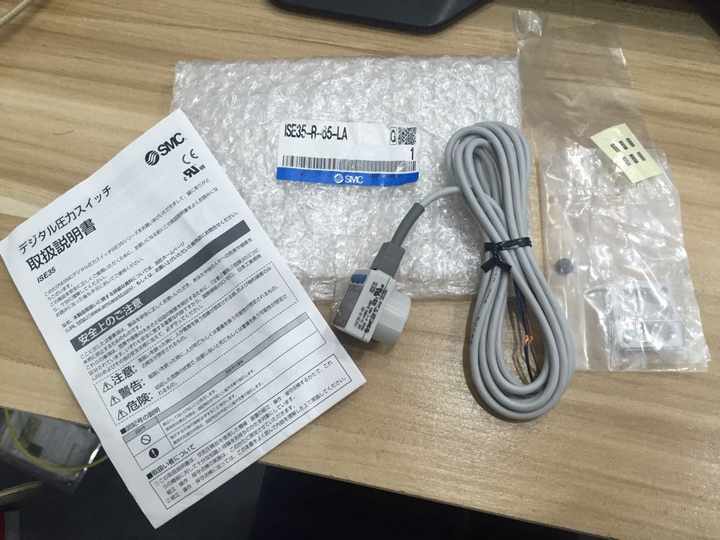 SME-8M-DS-24V-K-0.3-M8D 543861 Festo Festo new original stock
