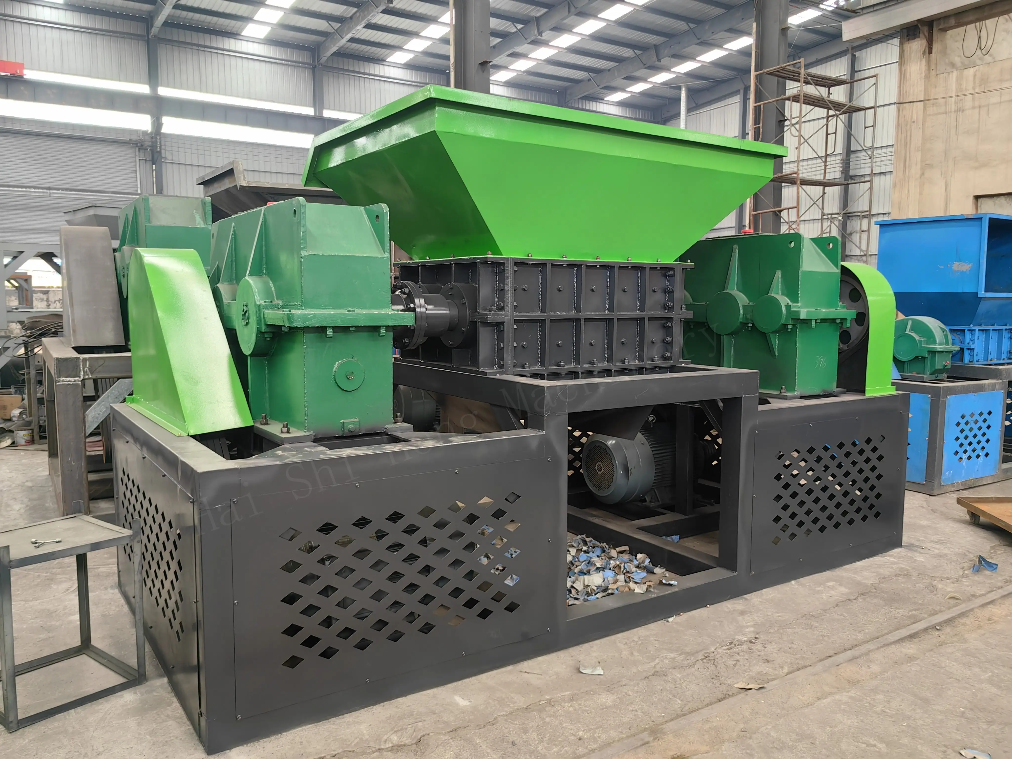 Máquina trituradora de metal e plástico com eixo duplo de 10 toneladas/h, triturador de sucata de resíduos orgânicos de vergalhões