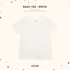 Camiseta blanca básica que combina tela de primera calidad, comodidad transpirable y suavidad ligera para niños activos en cualquier momento del día. - Product Image 1