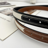 Ceinture de luxe en cuir fendu et toile patchwork pour femme, avec boucle en D dorée et surpiqûres contrastées, accessoire de robe décontracté et chic