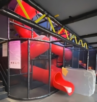 Équipement de parc d'aventure intérieur personnalisé Parcs d'attractions commerciaux Centres commerciaux Mousse pour l'escalade Centre de jeux à domicile