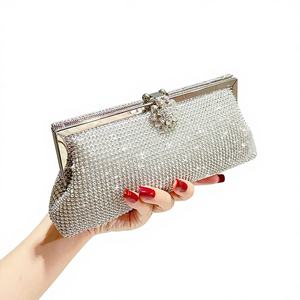 Pochette de soirée en alliage entièrement ornée de strass pour femme, sac <span class=keywords><strong>à</strong></span> main en cristal et diamant avec chaîne, sac bandoulière pour Cheongsam, mariage, fête, bal de promo - Product Image 1