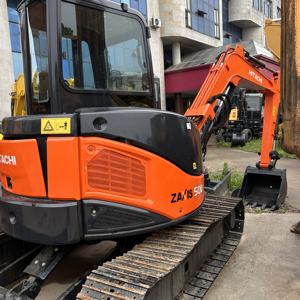 Mini pelleteuse Hitachi ZX50U d'occasion, poids en état de fonctionnement de 5.33 tonnes, avec boîte de vitesses, PLC Core Components - Product Image 4