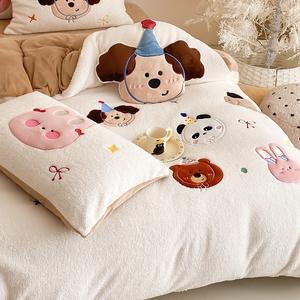 Dessin animé blanc 4 pièces maison hôtel Textiles Applique lait velours couette housse de couette 4 pièces ensemble de literie fournisseur - Product Image 5