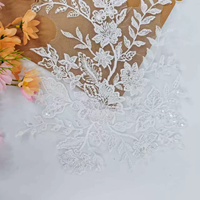 Broderie de perles, dentelle appliquée pour robe de mariée