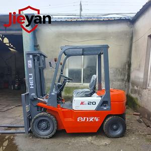 ヘリ2トンディーゼルフォークリフト中古CPCD20、オリジナルカラー塗装済み、内燃式フォークリフト - Product Image 3