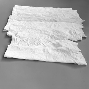 Chiffons en coton 100% Marien pour atelier, coupés en morceaux, blancs, en sacs de 10 kg pour application industrielle - Product Image 1