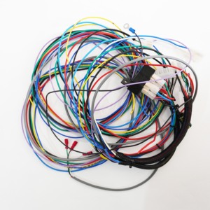 Maßgefertigte Kabelkonfektion mit AMP TE Steckverbinder Verlängerungskabel - Product Image 2