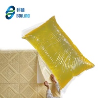 Adhésif thermofusible en caoutchouc synthétique fiable à adhérence équilibrée pour le collage de films muraux décoratifs en PVC