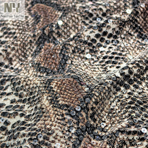 Nanyee Dệt Cafe Màu 5Mm Bóng Trong Suốt Rõ Ràng Sequins Thêu Trên Rắn In Co Giãn <span class=keywords><strong>Poly</strong></span> Vải Dệt Kim - Product Image 5