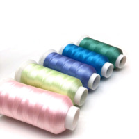 Fil à Broder en Polyester Trilobal Haute Ténacité 720 Couleurs 120d/2 150d/2 Anti-UV à Dubaï
