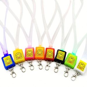Insigne de lanière LED pour les entreprises et les personnels Lanyards promotionnels avec lumières LED Logo personnalisable - Product Image 2
