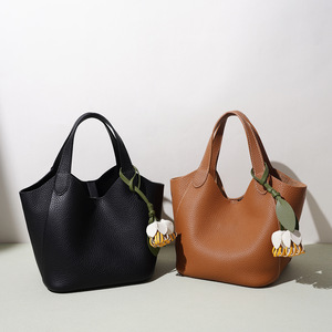 Nouveauté 2026 Sacs à main pour femmes en cuir véritable, style décontracté et moderne, imperméables, portables, porté épaule et bandoulière, grain litchi, modèle Two - Product Image 6