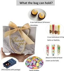 <span class=keywords><strong>Sac</strong></span> en papier <span class=keywords><strong>de</strong></span> <span class=keywords><strong>luxe</strong></span> personnalisé et recyclable avec poignée longue et nœud pour Noël et le <span class=keywords><strong>Black</strong></span> <span class=keywords><strong>Friday</strong></span> – Vente en gros - Product Image 2