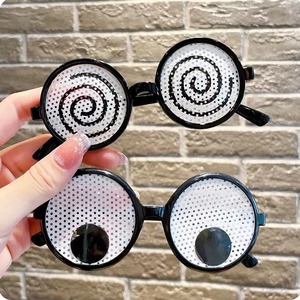 Fête drôle mode à la mode hommes femmes personnalité lunettes de soleil fête d'<span class=keywords><strong>anniversaire</strong></span> jouet lunettes en plastique écologique utilisation intérieure - Product Image 1