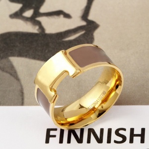 Bague de luxe en acier inoxydable plaqué or 18 carats avec lettre H pour femme - Product Image 5