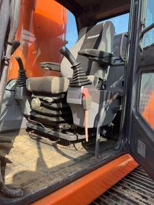 Excavatrice hydraulique d'occasion Doosan DX225 de haute qualité avec moteur et pompe Capacité du godet de 22.5 TON 1,2 m³ Prêt à expédier - Product Image 4