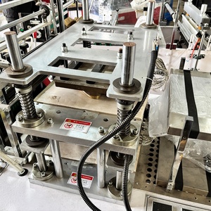 Macchina Automatica per la Produzione di Guanti in HDPE, LDPE, <span class=keywords><strong>PE</strong></span>, PP, OPP, TPE, Attrezzatura per Guanti Monouso Biodegradabili per Fast Food - Product Image 4