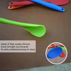 Spatola da Cucina per Torte, Utensile da Cucina Resistente al Calore con Manico Integrato, Cucchiaio in Silicone, Raschietto, Utensile da Cucina, Spatola Girevole - Product Image 5