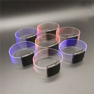 Pulsera Deportiva LED Personalizada, Brillante, Ajustable y Duradera para Estilos de Vida Activos - Product Image 4