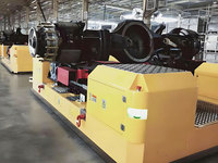 Robot AGV à palettes de 1 tonne avec batterie au lithium et navigation laser SLAM pour la manutention des matériaux en entrepôt