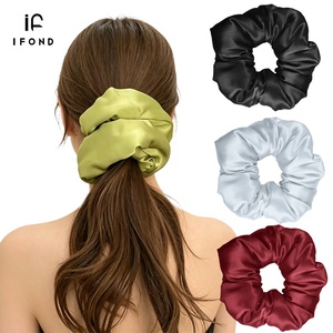 IFOND Lot <span class=keywords><strong>de</strong></span> chouchous en soie <span class=keywords><strong>de</strong></span> mûrier 22 Momme cousus main avec logo personnalisé, élastique à cheveux rembourré en soie pour femme - Product Image 3