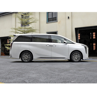 Suzuki Letsi M8 MPV Nouveau Véhicule Électrique Automatique Turbo 2L R17 7 Places Toit Ouvrant Luxe avec Caméra LED Traction Avant