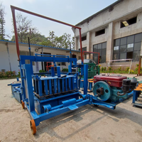 Machine mobile de fabrication de blocs de béton à prix d'usine en gros, avec moteur et pression hydraulique, facile à utiliser pour les espaces restreints