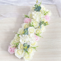 Nouvelle rangée de fleurs artificielles en soie, arrangement floral artificiel fini pour mur floral d'hôtel, allée de mariage, décoration d'événements