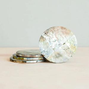 Posavasos de nácar blanco hechos a mano de alta calidad con diseño elegante para un servicio de té de lujo a precio mayorista - Product Image 2