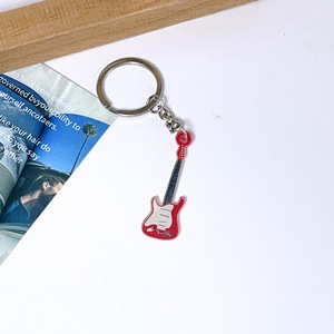 Regalo creativo personalizado Kawaii doble cara impreso guitarra colgante Rock Mini violín instrumento acrílico llavero - Product Image 6
