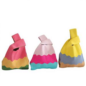 Sac fourre-tout tricoté mignon pour femme, motif floral de luxe, mini sac à main, vente en gros d'usine en 3 jours, GZ RTS, commande mixte en vrac - Product Image 1