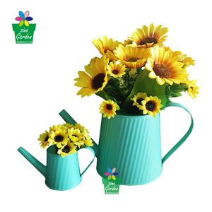 Arrosoirs noirs en <span class=keywords><strong>Zinc</strong></span> de jardin pour enfants avec bec verseur à Long angle en vente - Product Image 6
