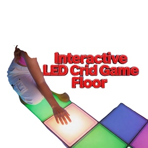Parc de trampolines éducatif interactif immersif en plastique et métal avec LED pour les écoles maternelles et les centres commerciaux, intérieur et extérieur - Product Image 1